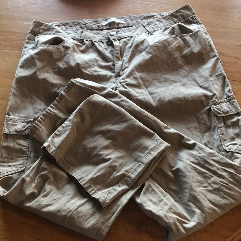 Levi’s Khaki Pants